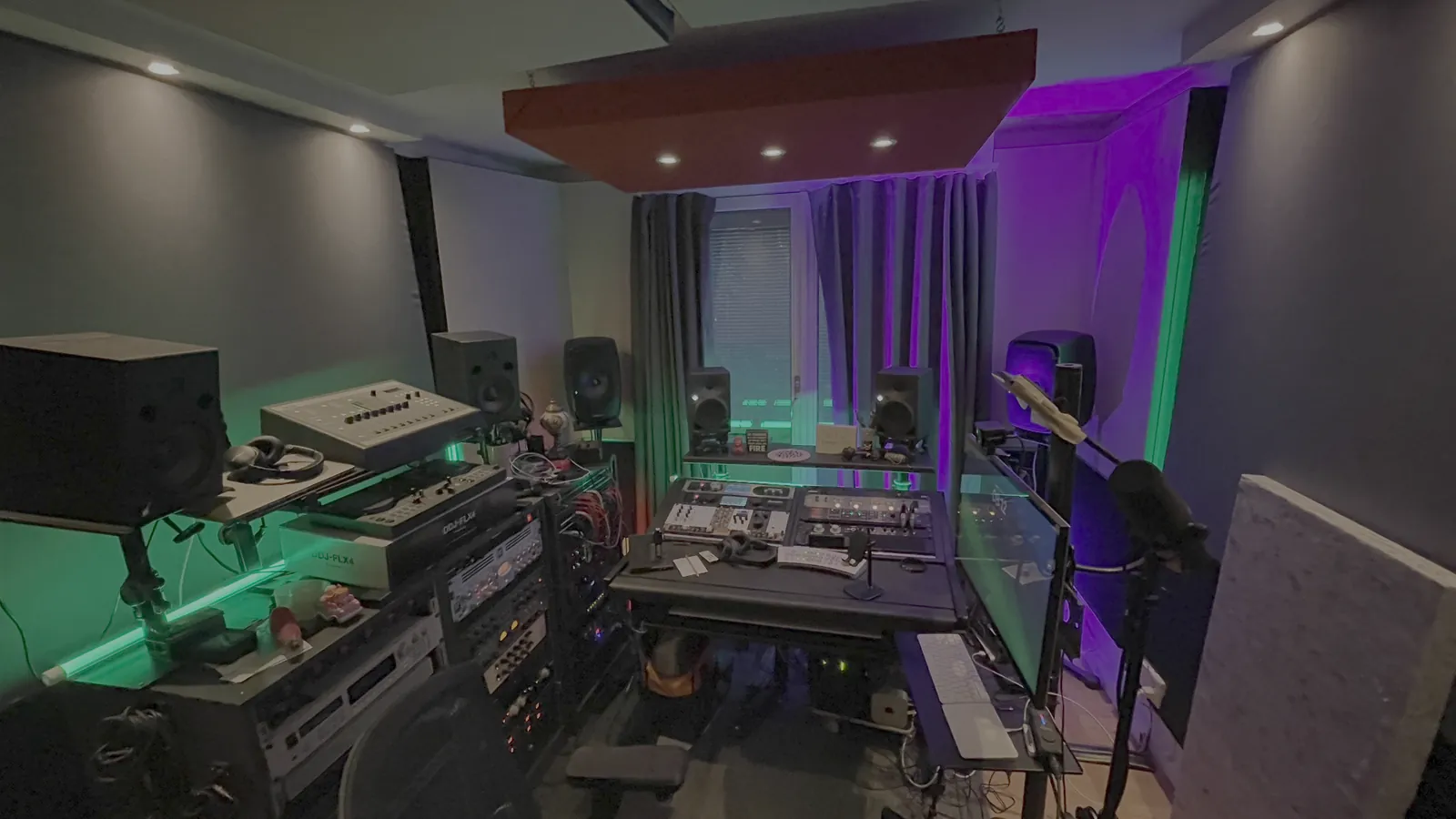 The Planet Hum mastering room